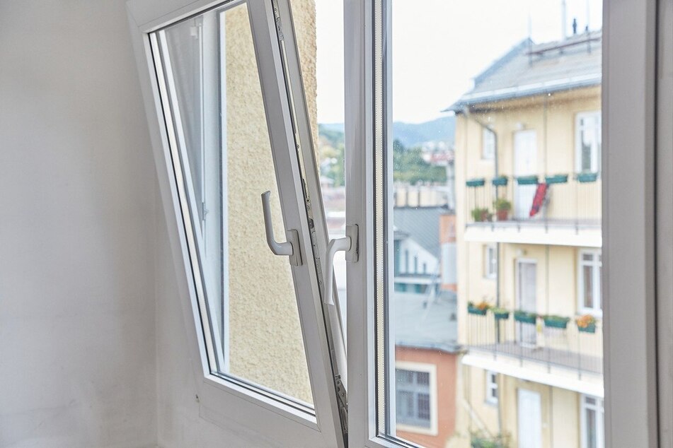 Une fenêtre inclinée ne fournit pas une ventilation adéquate.